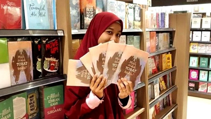 Novel 'Hijrah Terindah' Karya Gadis Berusia 18 Tahun Ini akan Difilmkan