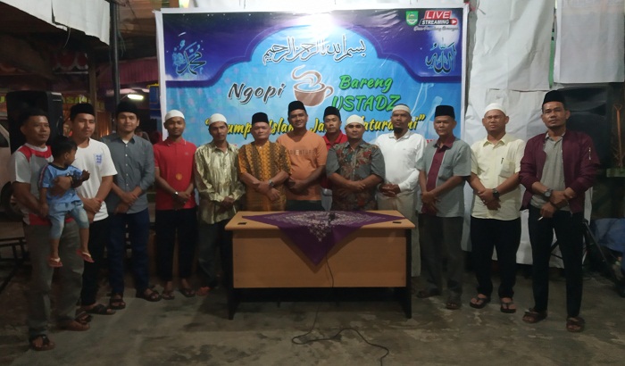 Ngopi Bareng Ustadz, Pematang Berangan Perkuat Kebersamaan