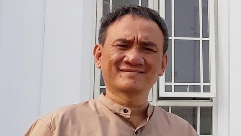 Bela Jokowi-Ma’ruf, tapi Andi Arief Malah Serang PKS, 'Jangan Merasa Pasti Masuk Surga'