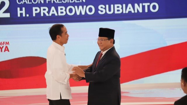 Jokowi Sebut Beras Surplus, Prabowo Tanya Kenapa Impor?
