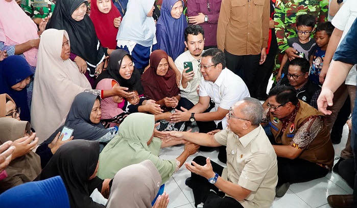 Bapanas Salurkan Bantuan Beras untuk 7.443 Jiwa Warga Terdampak Banjir di Indragiri Hilir