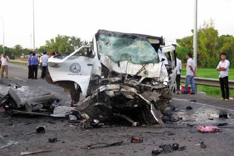 TRAGIS...Mau ke Pesta Pernikahan, Pengantin Pria dan 12 Anggota Keluarganya Tewas karena Kecelakaan