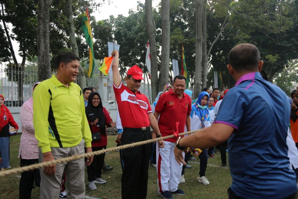 Sekdaprov Buka Lomba Peringatan Hari Jadi Riau & HUT RI