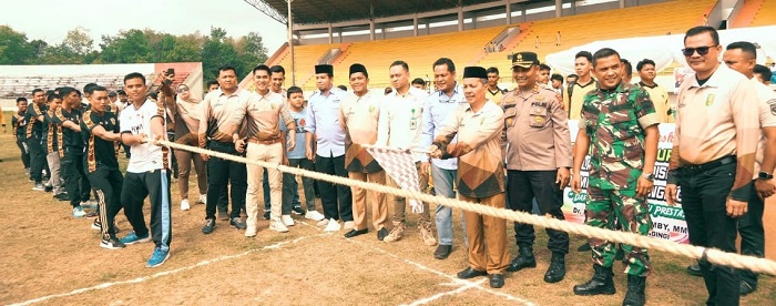 Asisten II Kuansing Buka Acara Kejuaraan Olahraga Tradisional di Sport Center Teluk Kuantan