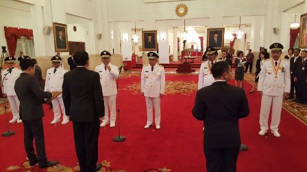 SELAMAT...Andi Dilantik Presiden Jokowi, Riau Punya Gubernur Baru
