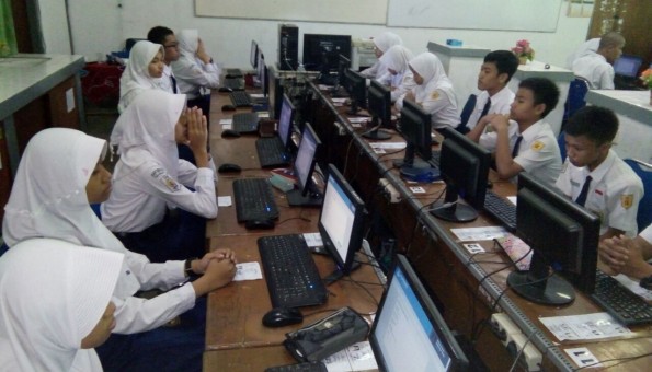 Gara-gara Server Internet Bermasalah, UNBK 2 SMK di Riau Diulang