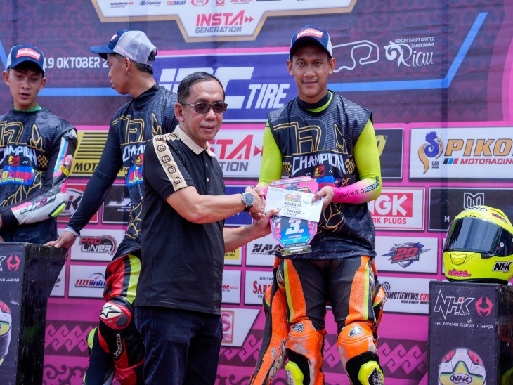 Asisten III Hadiri Opening Ceremony Sumatera Cup Prix 2025 di Sirkuit Sport Center Bangkinang