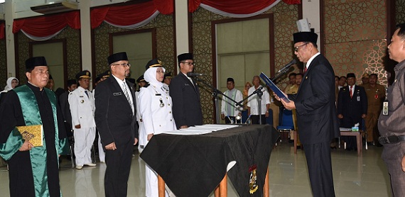 Bupati Kampar Lantik  73 Pejabat Kampar, 5 Diantaranya Mengisi Jabatan Strategis Ini...