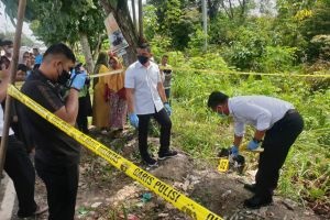 Mayat Bayi Dalam Tas Hijau Ditemukan di Rimbo Panjang , Polisi Buru Pelakunya!