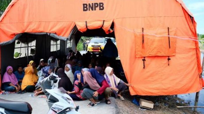 Pemkab Siak Evakuasi Ratusan KK Korban Banjir di Sungai Mandau