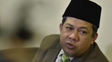 Fahri Hamzah Tegur Jubir Presiden, 'Om, Jangan Hadapi Kebebasan dengan Cemas Seolah Ia akan Mematikan'