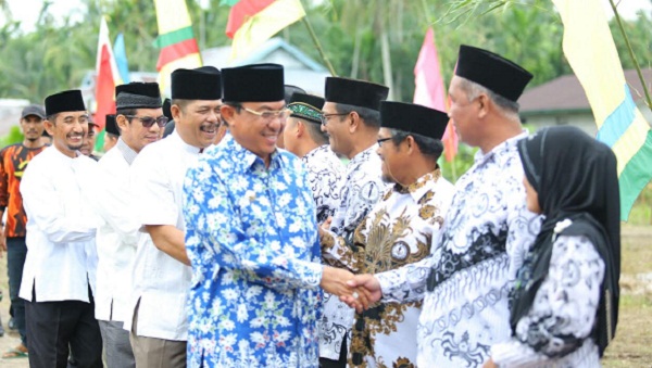 Bupati Wardan Ingatkan Pengurus PGRI Urgensi Menjaga Kekompakan Sekaligus Menggali Ilmu  di Organisa