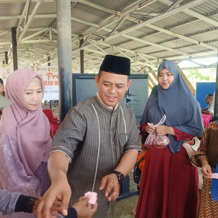Polres Rohul Qurban 13 Ekor Sapi