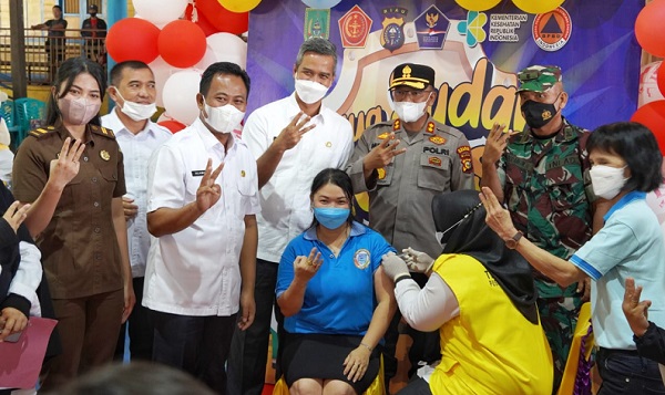 Wabup Rohil Launching Vaksinasi untuk Anak Usia 6 Hingga 11 Tahun