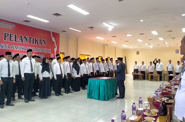 80 Panitia Pemilihan Kecamatan se Rokan Hulu Dilantik