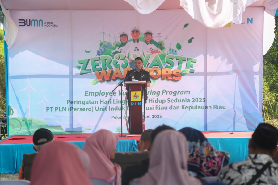 PLN Bantu Atasi Sampah di Pekanbaru
