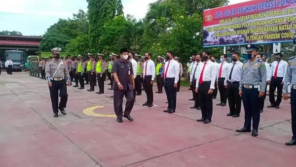 Sekda  Hendrijal  Pimpin Apel Pergeseran Pasukan Operasi Lilin Lancang Kuning 2021