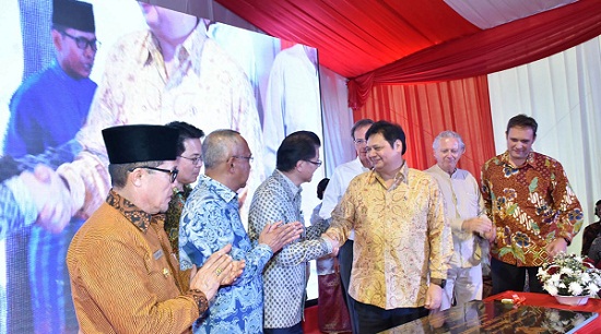 Menteri Airlangga  dan Andi  Rachman Sumringah, Nanti Dumai Dapat Multyplayer Effect nya....