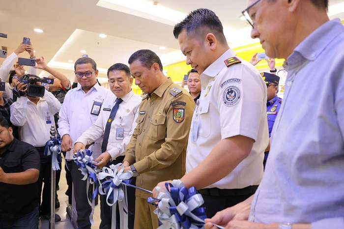 Wawako Resmikan Unit Layanan Paspor di Mal Ciputra
