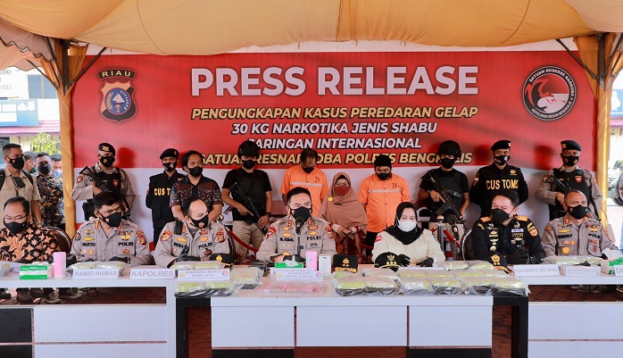 Penyelundupan 30 Kilogram Sabu dari Malaysia Terungkap, Dikubur dalam Tanah di Tengah Hutan Bakau