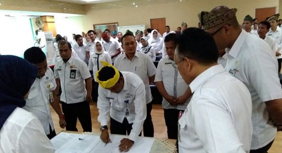 WOW...Tukar Guling Lima Pejabat,  Kabag ULP Pemprov Riau 'Masuk'  Rumah Sakit Jiwa