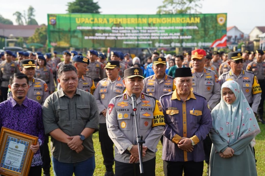 Fakultas Psikologi UIR Terima Penghargaan dari Polda Riau, usai Kirim Relawan Trauma Healing