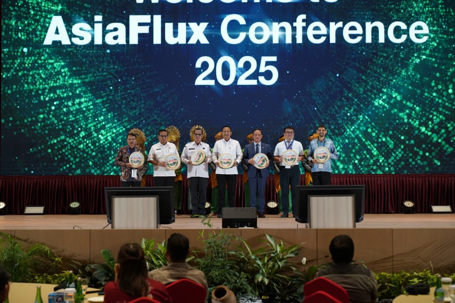 Tunjukkan Kepemimpinan Dunia: Indonesia Jadi Pusat Inovasi Restorasi Gambut di AsiaFlux 2025