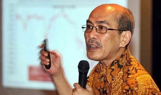Faisal Basri: Kendalikan Virus Dulu, Baru Ekonomi Bisa Naik!