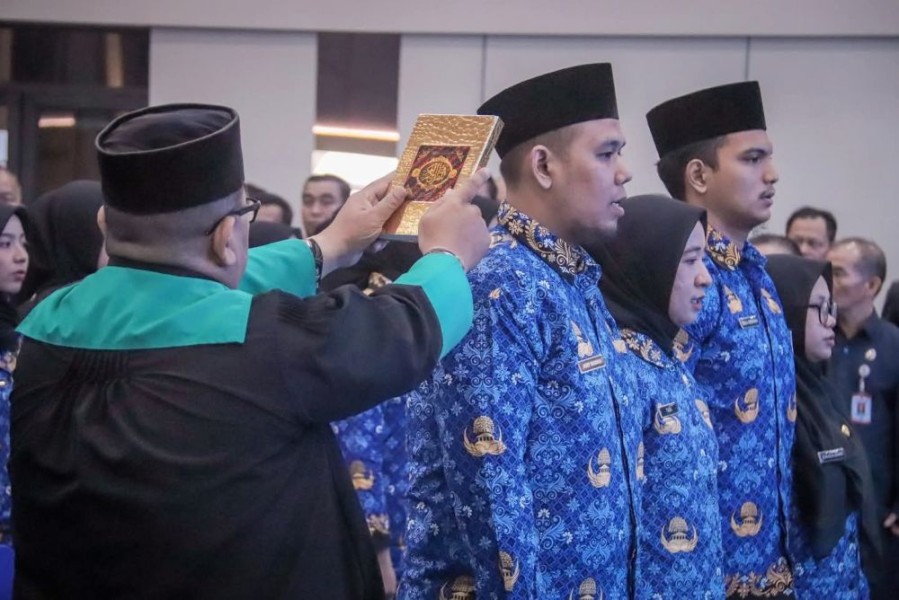 Wali Kota Pekanbaru Kukuhkan Ratusan PNS Formasi 2024