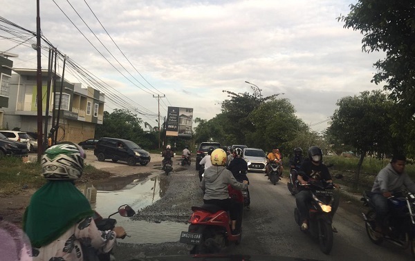 PUPR Targetkan Tambal Sulam 80 Ruas Jalan Hingga Akhir Tahun