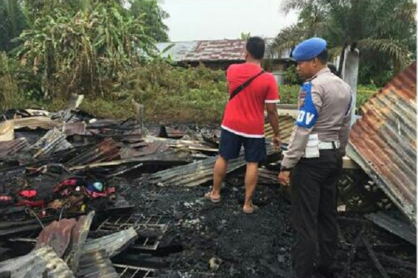 Terbakar, Dua petak Rumah di Bangko-Rohil Hangus Dilalap Sijago Merah