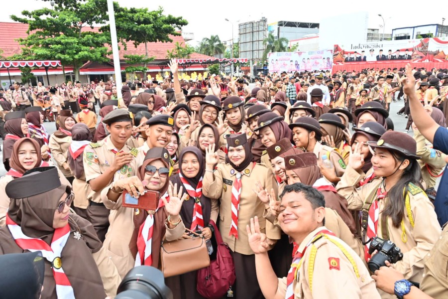 Bupati Kasmarni Pimpin Apel HUT Pramuka ke-64