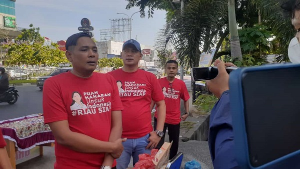 BarIsan Puan Maharani Riau Bagikan Ratusan bungkus sarapan Pagi di Pekanbaru