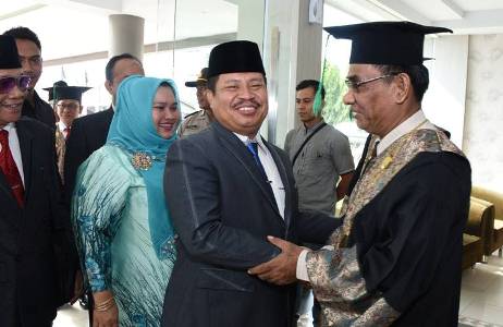 Hadiri Wisuda XIX STAI Hubbul Wathan, Amril Bilang, Jangan Takut Jatuh...