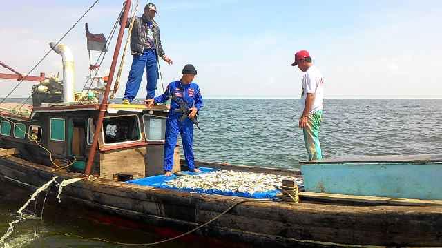 SatPolair Polres Inhil Gagalkan Operasi Penangkapan Ikan Ilegal di Reteh