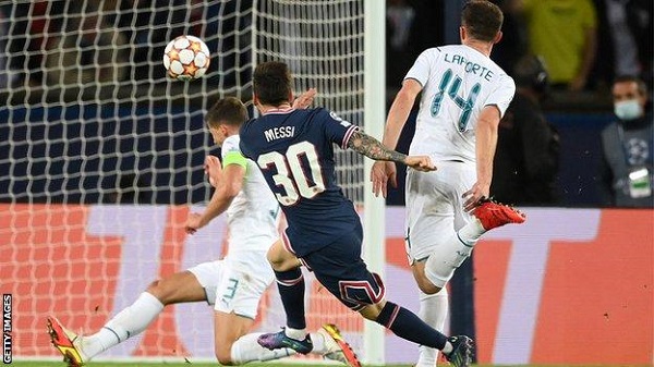 PSG Kalahkan Manchester City 2-0, Messi Cetak Gol Perdana