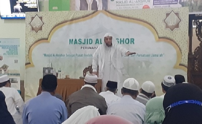 Syeikh Husein Jabeer Kukuhkan Pengurus Majelis Taklim Masjid Al-Anshor Pekanbaru Periode 2021-2024