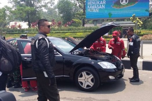 Oalah, Mobil Dinas Presiden Mogok di Kalimantan, Jokowi Akhirnya Pakai Alphard