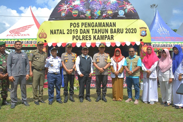 Bupati Kampar Dampingi Kapolda Riau Tinjau Posko Pengamanan Natal 2019 dan Tahun Baru 2020.