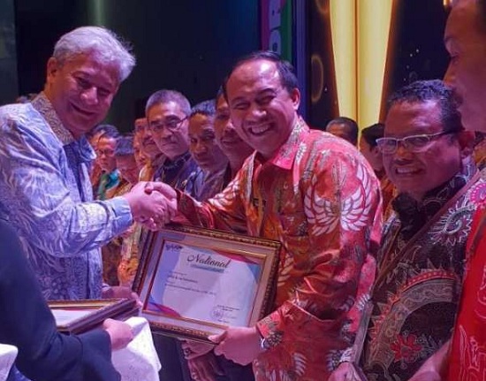Pekanbaru Terima Penghargaan Komitmen Penerapan Standar LPSE 2018