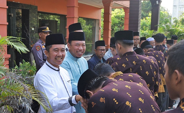 101 Kafilah MTQ Asal  Siak Dilepas ke Bengkalis
