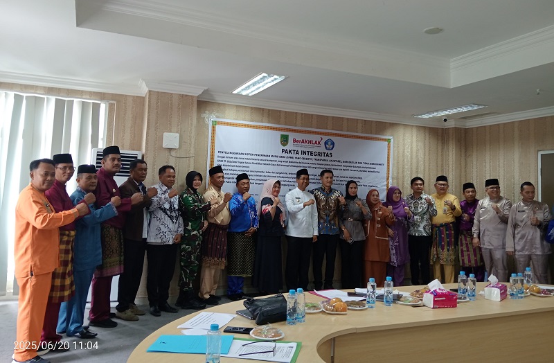 Pemkab Rohil Teken Pakta Integritas SPMB 2025