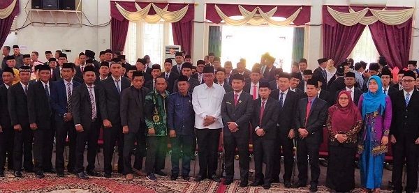 Dihadiri Bupati Suyatno, KPU Rohil Lantik Anggota PKK