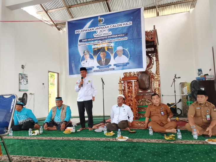 Harapan dan Doa Iringi Pelepasan Jamaah Haji dari Kecamatan Koto Kampar Hulu