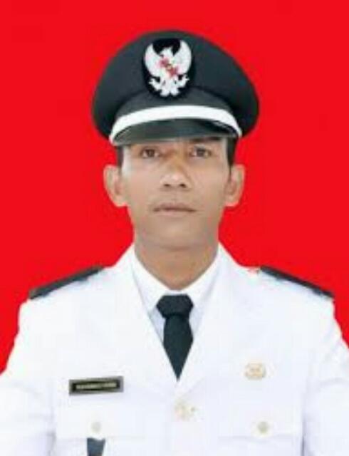 AROGAN & KURANG AJAR... Kades Pangkalan Jambi di Bengkalis Maki-maki dan Ludahi Wartawan