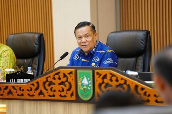 Akui Keliru Sampaikan Laporan, Disdik Riau Minta Maaf ke Plt Gubri dan Masyarakat