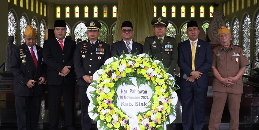 Pemkab Siak Gelar Upacara Peringatan Hari Pahlawan