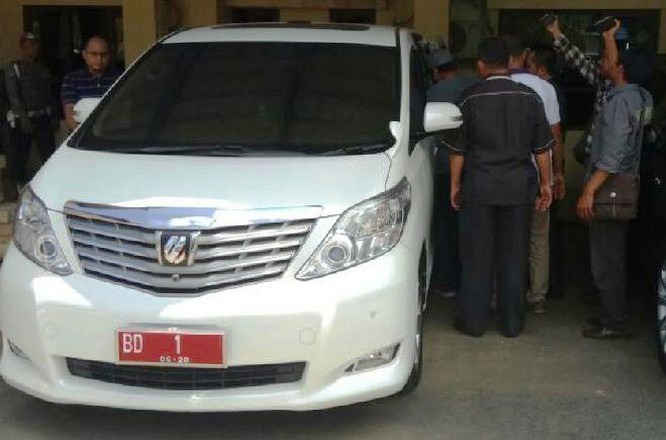 OMG...OTT, Gubernur Bengkulu dan Istri Ditangkap KPK