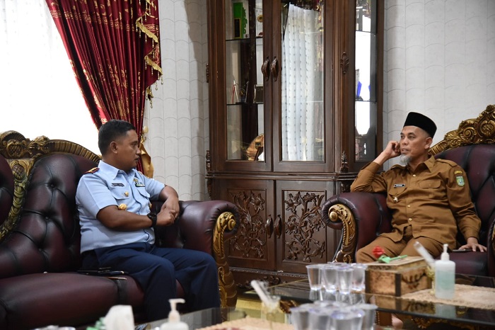 Wali Kota Dumai Terima Silaturahmi Dansatradar 232 Dumai Yang Baru Letkol Lek Rumanto Gunardi
