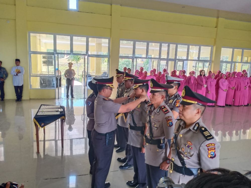 Kapolres Kuansing Pimpin Proses Sertijab 4 Perwira